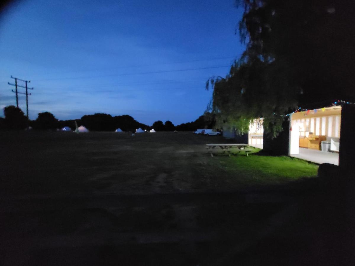 Dorset Glamping Fields Ξενοδοχείο Corfe Mullen Εξωτερικό φωτογραφία